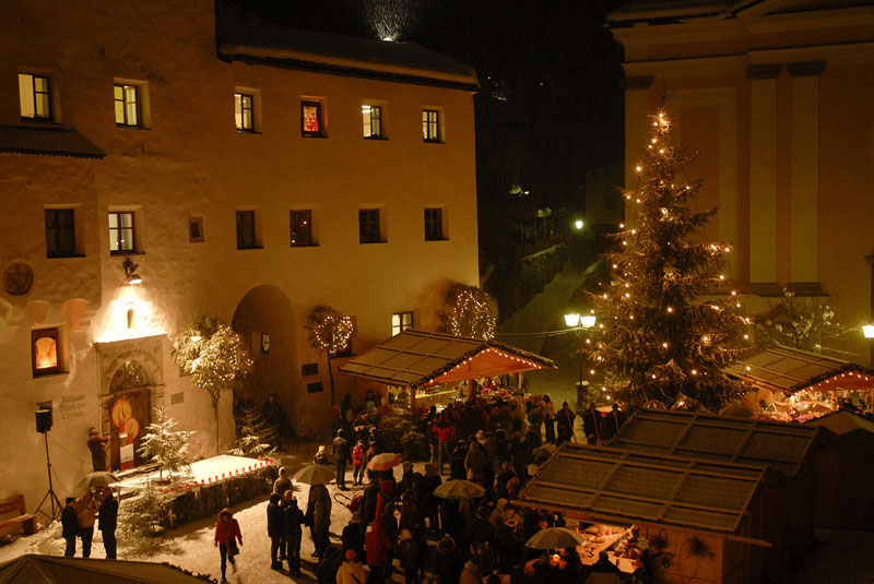 Marche' de Noel de Kastelruth Marche' de Noel de Kastelruth