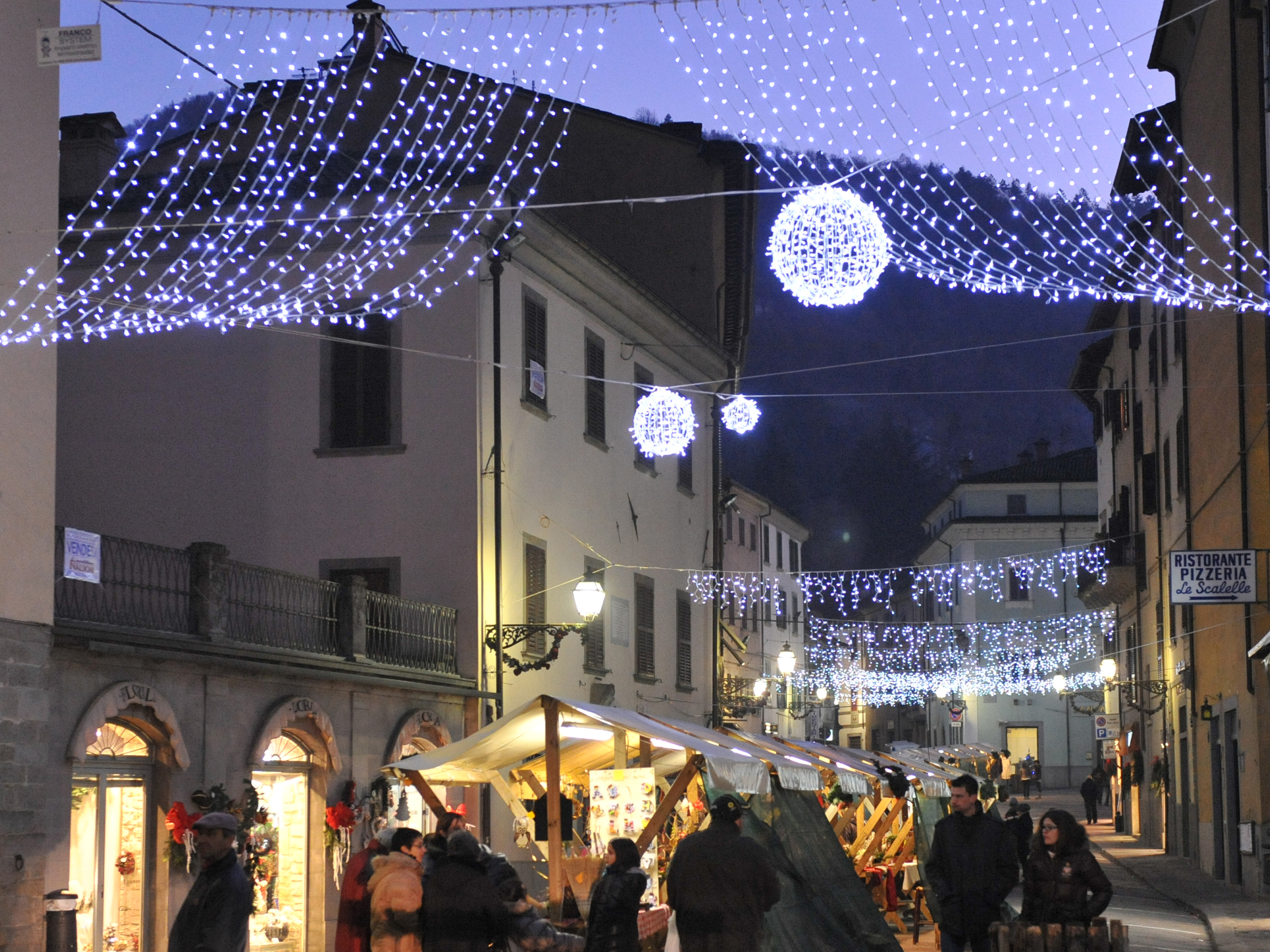 Mercatino di Natale Mercatino di Natale